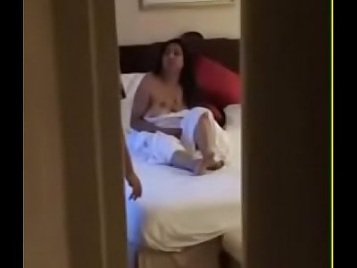 Desi Wife Flashing Tits to Room Service Guy