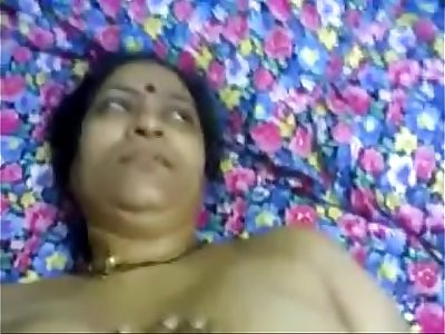 Desi hot maid aunty fucked by her possessor